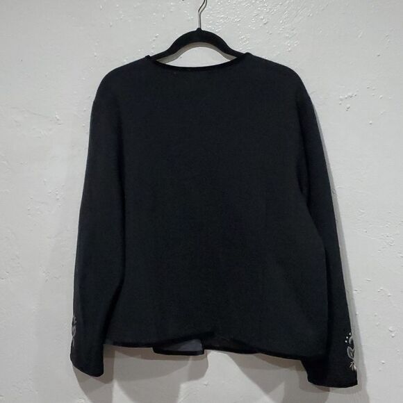 Icelandic Design 100% Wool Embroidered Sweater with Velvet Border Size XXL - Picture 8 of 12